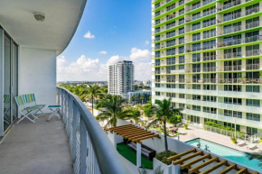 1 Br Opera Tower - Edgewater